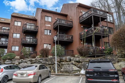 unit-9-4 Attitash Dr, Vernon, NJ, 07462-5529 | Card Image