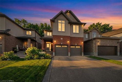 32 Arlington Pky, Paris, ON, N3L0G2 | Card Image