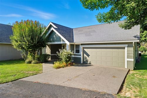 702 Se Creekside Dr, College Place, WA, 99324-1670 | Card Image