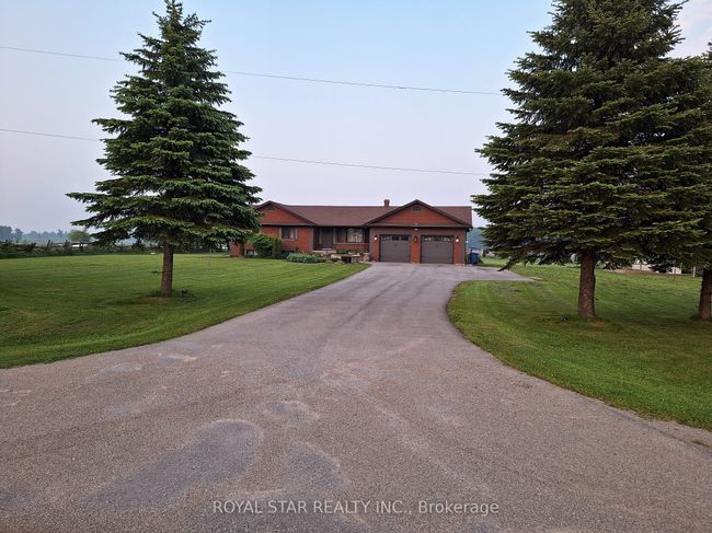 554421 Mono Amaranth Town Line, House other with 4 bedrooms, 3 bathrooms and 12 parking in Mono ON | Image 4