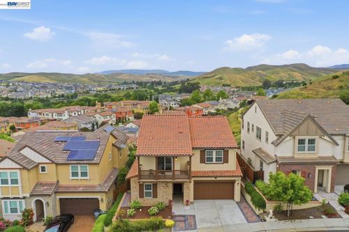 3871 Highpointe Ct, Dublin, CA, 94568-8818 | Card Image