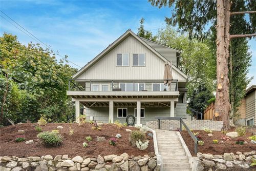 9919 Arrowsmith Avenue S, Seattle, WA, 98118 | Card Image