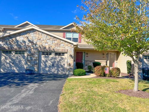 71 N Oakwood Ln, Selinsgrove, PA, 17870-7587 | Card Image