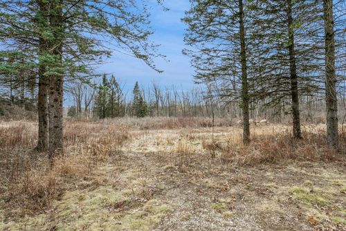 2532 Victoria Drive, Manitowoc Rapids, WI, 54220 | Card Image