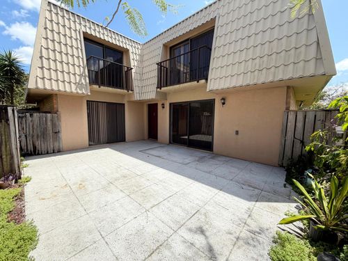 5512 55th Way, West Palm Beach, FL, 33409-7104 | Card Image