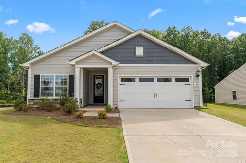 101 S Sina St, Troutman, NC, 28166-9682 | Card Image