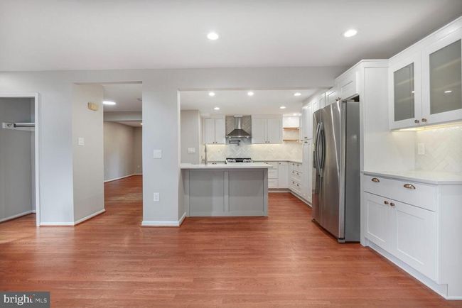 11022 Saffold Way, Townhouse with 4 bedrooms, 3 bathrooms and null parking in RESTON VA | Image 4