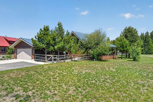 252 Moose Drive, West Yellowstone, MT, 59758 | Card Image