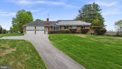 15840 A E Mullinix Rd, WOODBINE, MD, 21797-8442 | Card Image