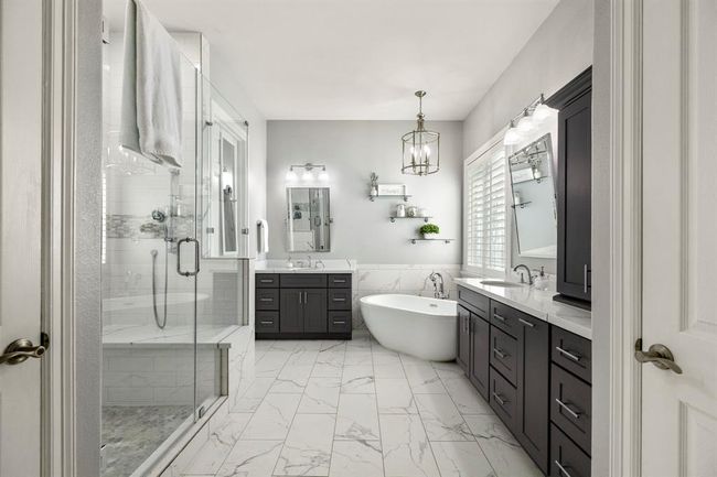 99 S Shawnee Ridge Cir, House other with 4 bedrooms, 4 bathrooms and 3 parking in The Woodlands TX | Image 23