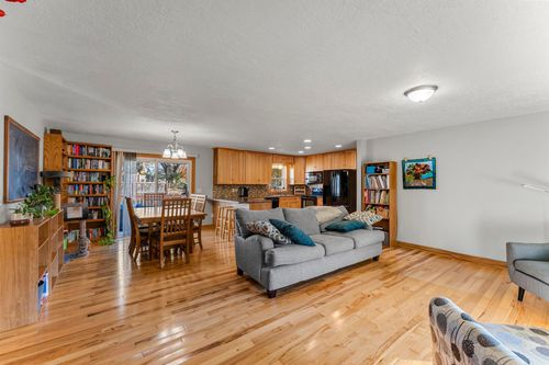 30825 Belair Dr, Lindstrom, MN, 55045-9477 | Card Image