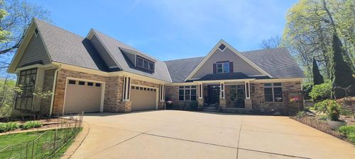 4451 Hartstone Dr, Slinger, WI, 53086-9034 | Card Image