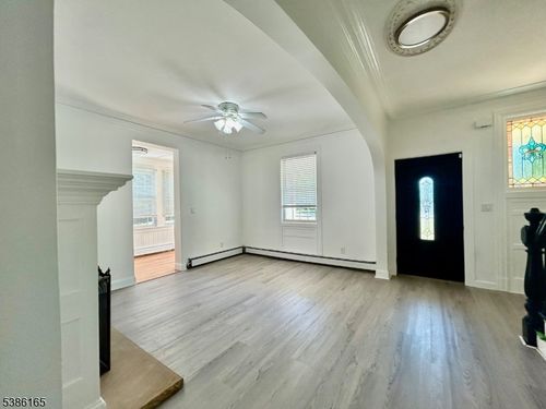 2-2 Newark Pompton Tpke, Pequannock, NJ, 07440-1614 | Card Image