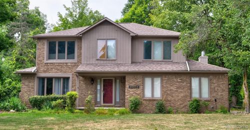30853 Sudbury Ct, Farmington Hills, MI, 48331-1371 | Card Image