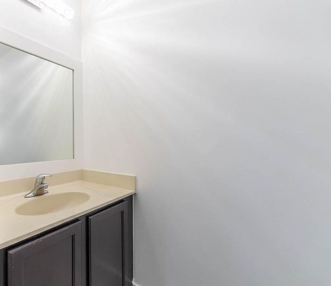 6408 Sandy Bank Ter, Condo with 3 bedrooms, 3 bathrooms and null parking in Riviera Beach FL | Image 25