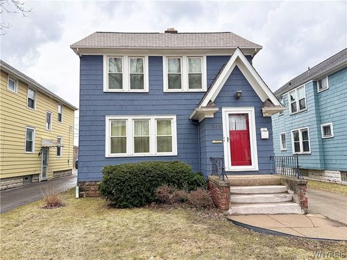 245 Hamilton Dr, Amherst, NY, 14226-4717 | Card Image