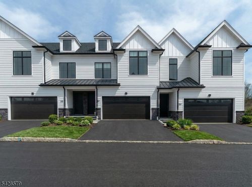15 Feldman Ter, North Haledon, NJ, 07508-3016 | Card Image