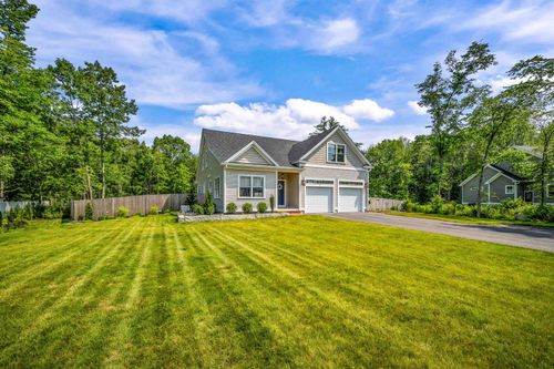 71 Signature Dr, Barrington, NH, 03825-3755 | Card Image