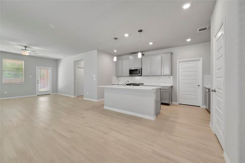 420 Sunrise Ranch Dr, Montgomery, TX, 77316-3336 | Card Image