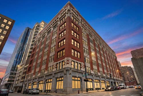 810-732 S Financial Pl, Chicago, IL, 60605-1031 | Card Image