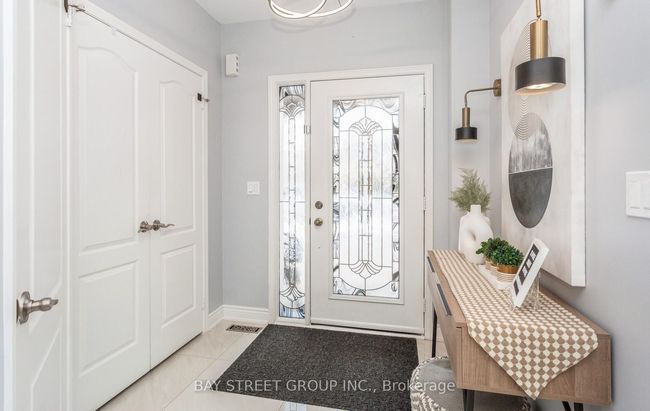 4238 Thomas Alton Blvd, House attached with 3 bedrooms, 4 bathrooms and 2 parking in Burlington ON | Image 7