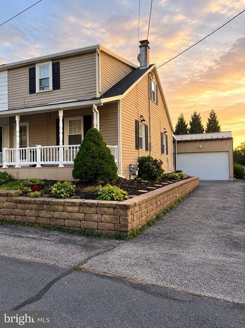 1170 Margaret St, YORK, PA, 17408-4711 | Card Image