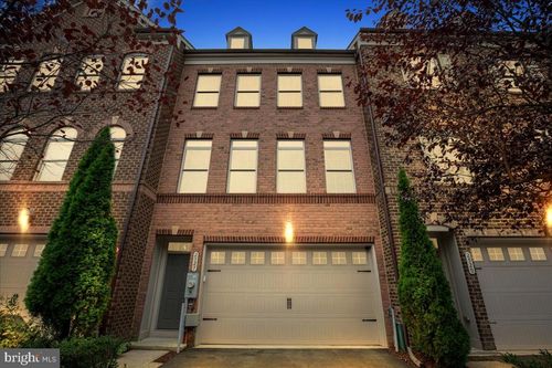 2527 Rolling Forest Dr, HANOVER, MD, 21076-1072 | Card Image