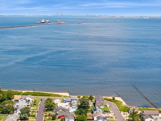 206 Beach Ave, House other with 5 bedrooms, 3 bathrooms and null parking in Leonardo NJ | Image 58