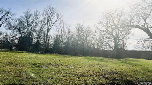 5740 Wabash St, Detroit, MI, 48208-1680 | Card Image