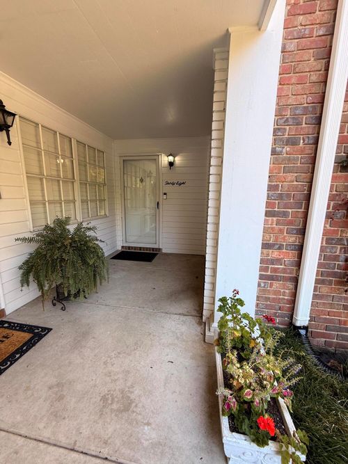 722 Bacon Trl, Chattanooga, TN, 37412-2137 | Card Image