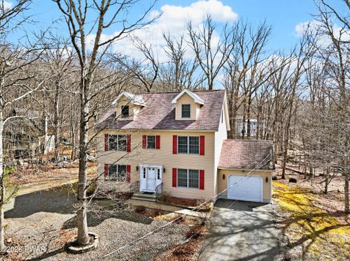 6293 Decker Rd, Bushkill, PA, 18324-6800 | Card Image