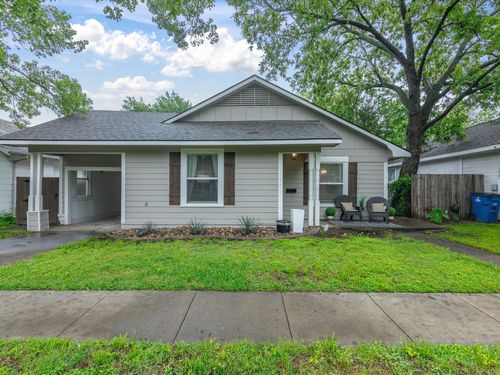 711 W Knox St, Ennis, TX, 75119-3811 | Card Image