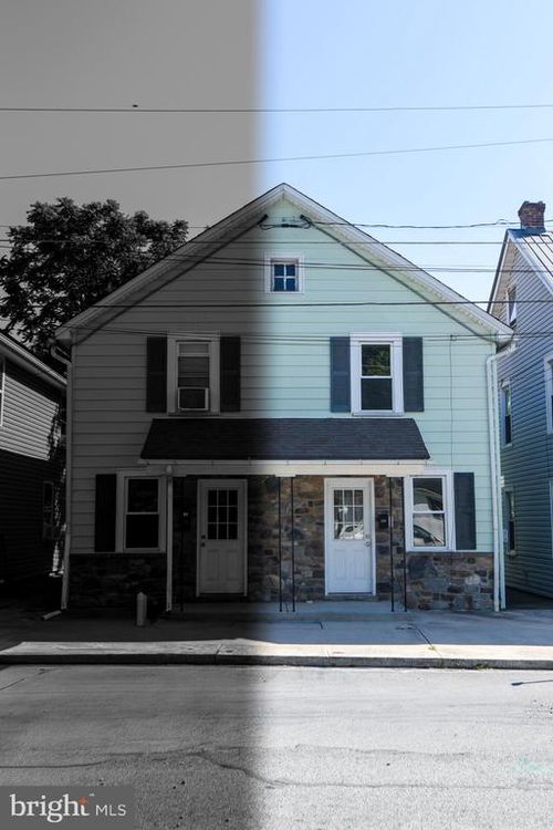 325 W 4th St, WAYNESBORO, PA, 17268-1968 | Card Image