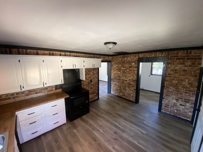 36054 E Highway 80, House other with 3 bedrooms, 2 bathrooms and null parking in Danville AR | Image 18