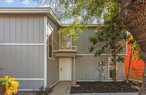 4813 Yucca Hill Dr, Austin, TX, 78744-5729 | Card Image