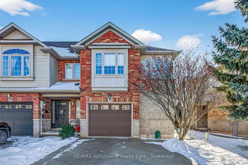 31 Elderberry Ave, Grimsby, ON, L3M5R5 | Card Image