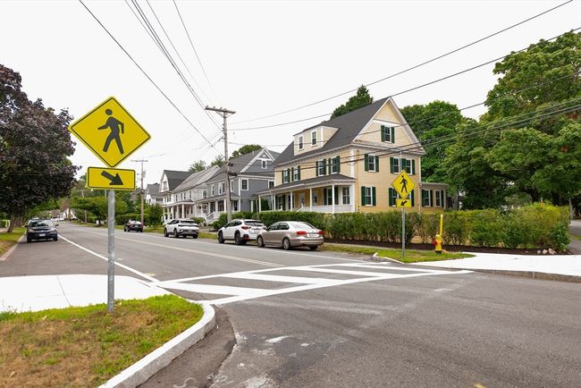 1 - 51 Elm St, House attached with 4 bedrooms, 2 bathrooms and 2 parking in Andover MA | Image 28