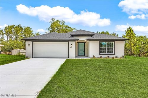 365 Woodburn Dr, LEHIGH ACRES, FL, 33972-1051 | Card Image