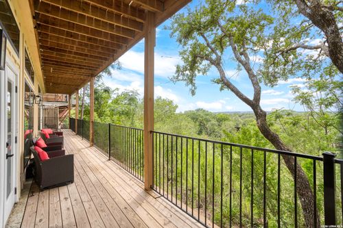b-1121 Gruene Rd, New Braunfels, TX, 78130-3107 | Card Image