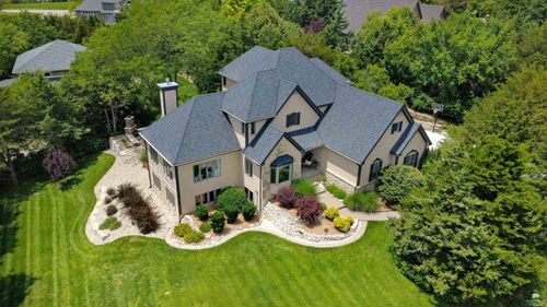 1601 Barrington Dr, Manhattan, KS, 66503-8661 | Card Image