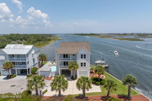 702 Roland Ave, Surf City, NC, 28445-6691 | Card Image