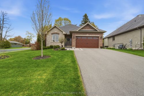 14 Rosslyn Dr, Brighton, ON, K0K1H0 | Card Image