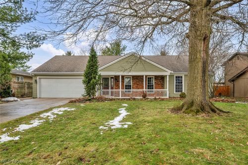 19044 Quail Hollow Dr, Strongsville, OH, 44136-6441 | Card Image