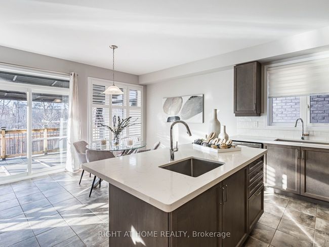7737 Sassafras Trail, House other with 4 bedrooms, 4 bathrooms and 4 parking in Niagara Falls ON | Image 11