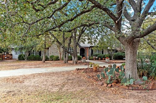 15 Oak Bluff Dr, Cross Roads, TX, 76227-7096 | Card Image