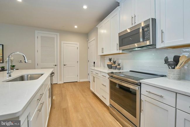 UNIT-205A - 1669 Bandit Loop, Condo with 2 bedrooms, 2 bathrooms and null parking in RESTON VA | Image 9
