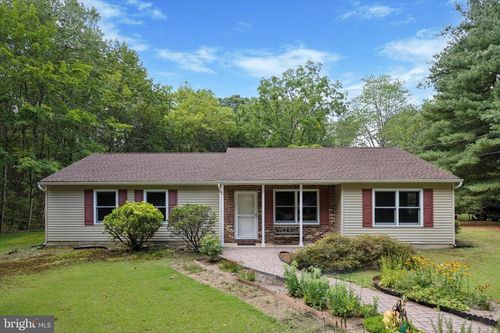 14 Main St, CREAM RIDGE, NJ, 08514-1812 | Card Image