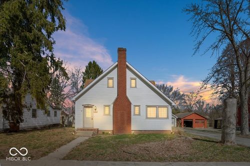 206 E Main St, New Market, IN, 47965-5001 | Card Image