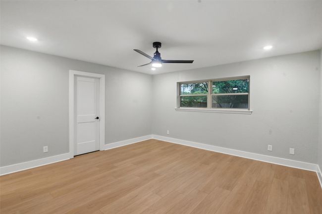 7716 La Risa Dr, House other with 4 bedrooms, 4 bathrooms and null parking in Dallas TX | Image 17