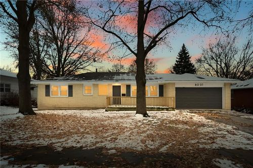 8001 Freeman Ave, Kansas City, KS, 66112-2136 | Card Image